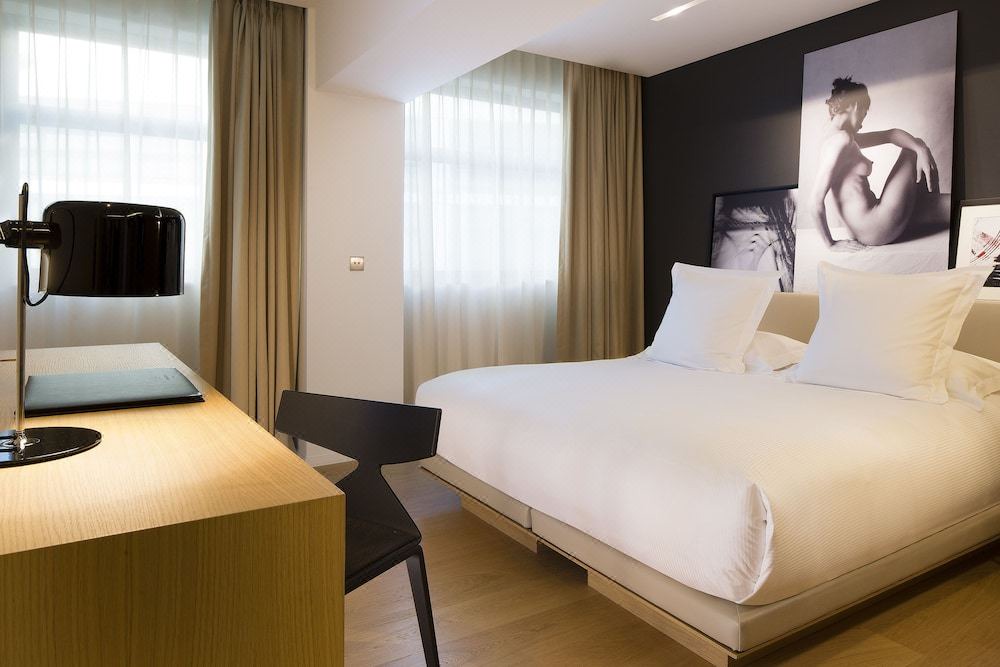 Photo of Bedroom in Faubourg Saint-Germain