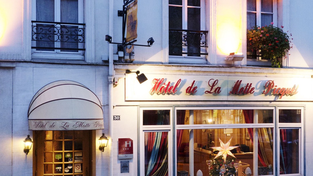 Photo of Buildings in Faubourg Saint-Germain