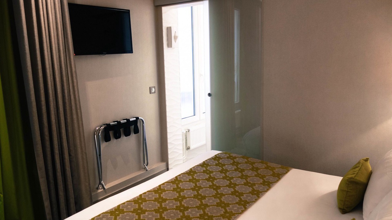 Photo of Bedroom in Batignolles