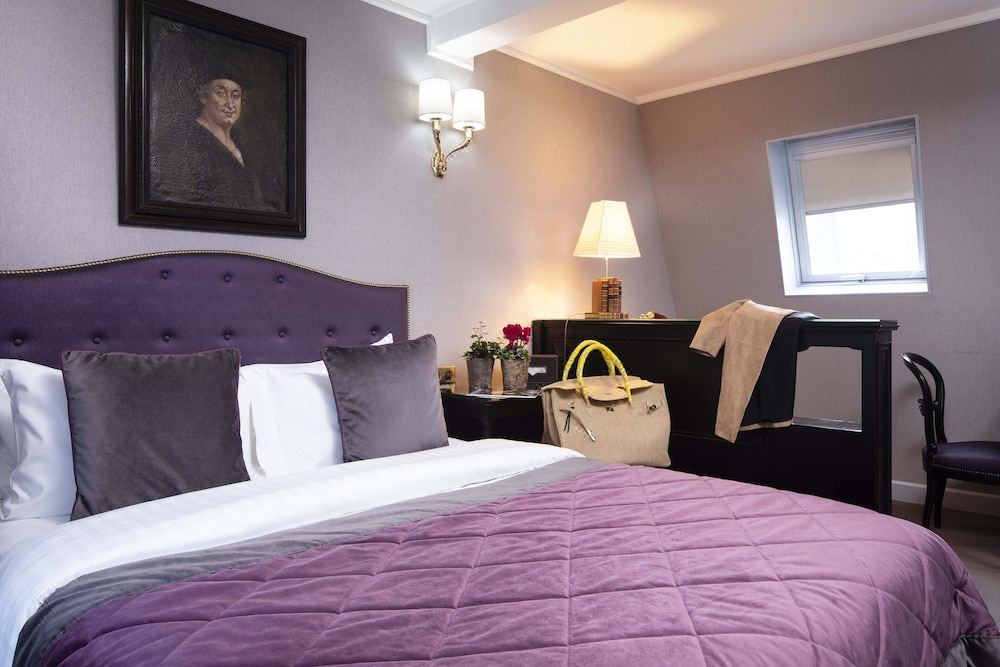 Photo of Bedroom in Latin