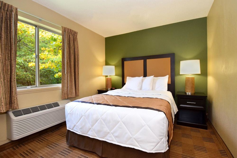 Photo of Bedroom in South Hills