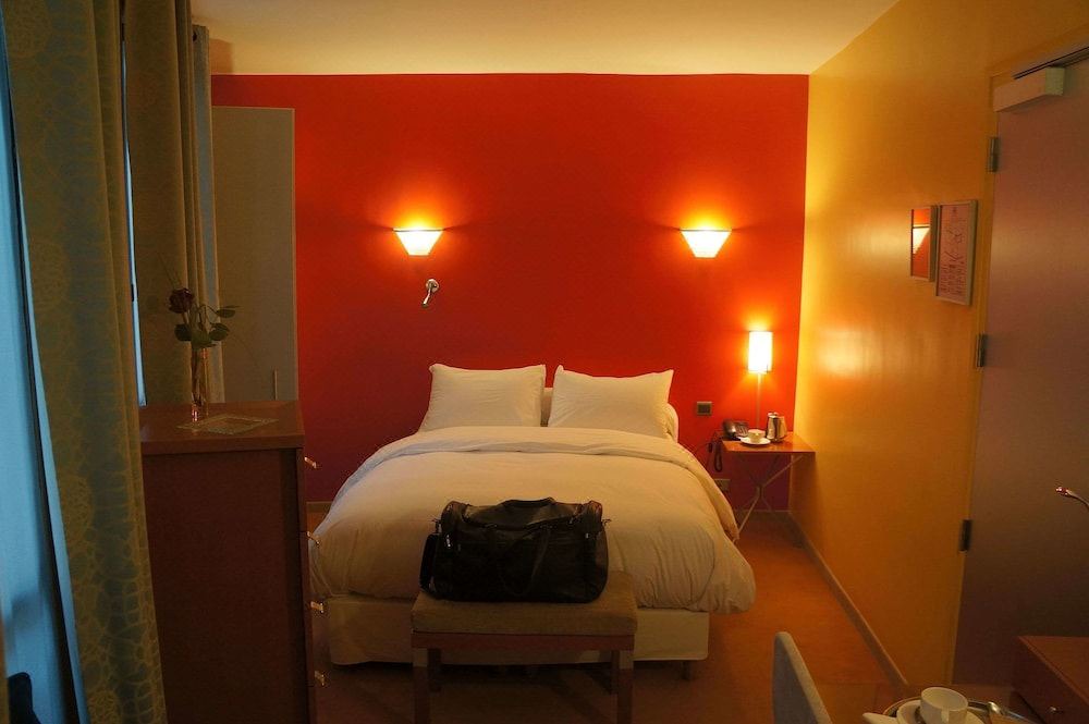 Photo of Bedroom in Notre-Dame-des-Champs