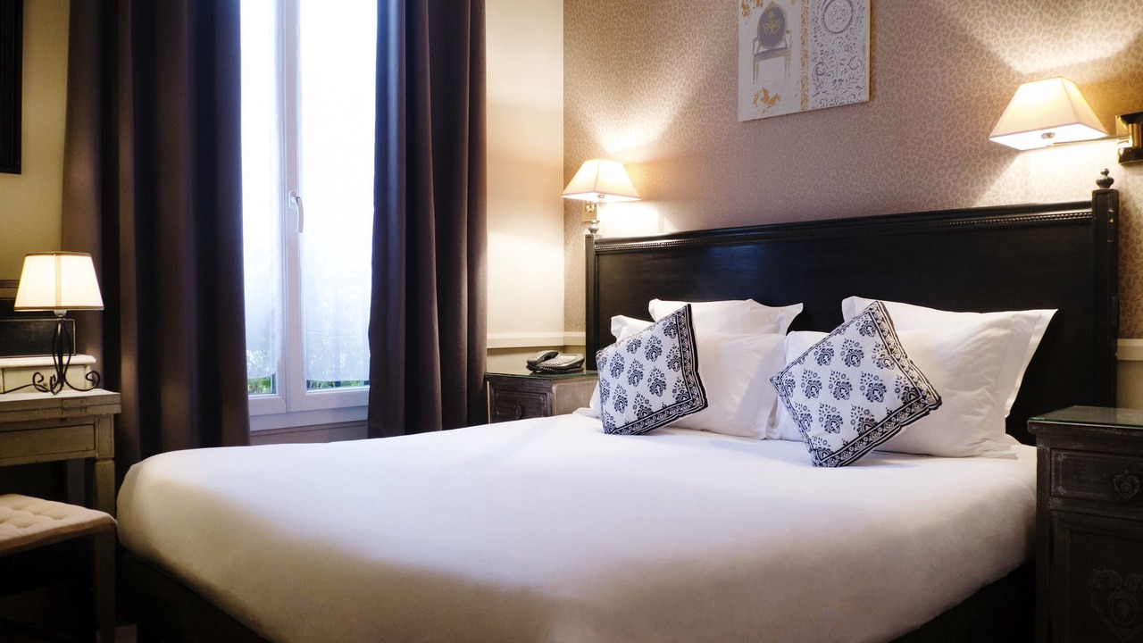 Photo of Bedroom in Faubourg Saint-Germain