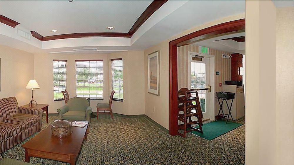 Photo of Livingroom in Cranbury