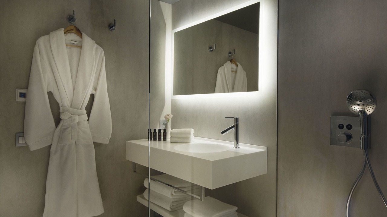 Photo of Bathroom in Palais-Royal