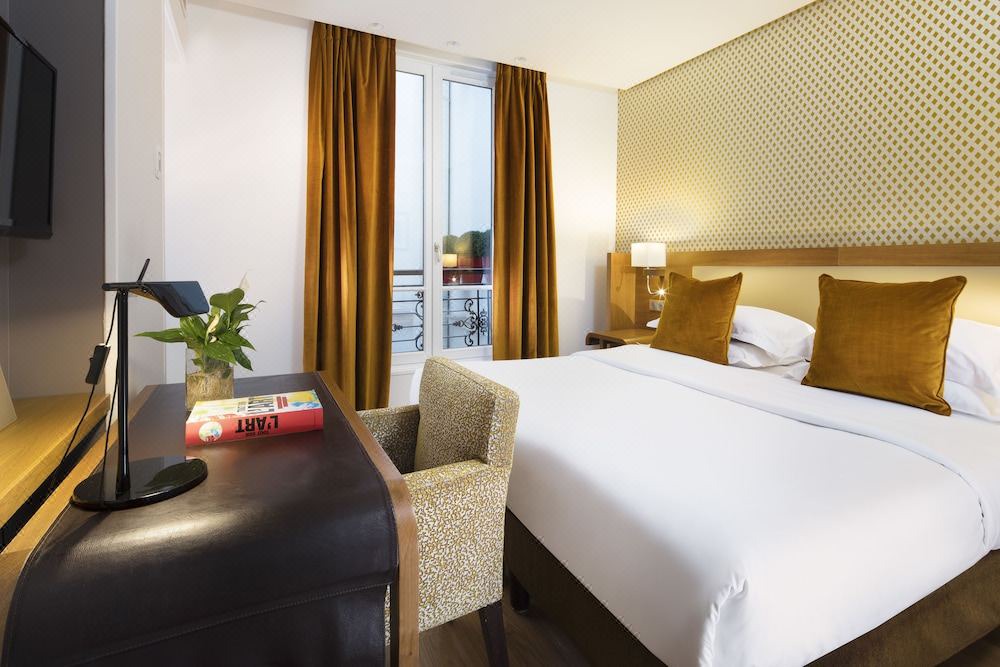 Photo of Bedroom in Notre-Dame-des-Champs