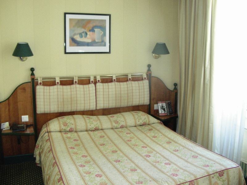Photo of Bedroom in Porte-Saint-Martin