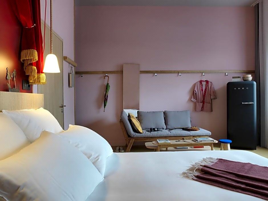 Photo of Bedroom in Les Puces de Saint-Ouen