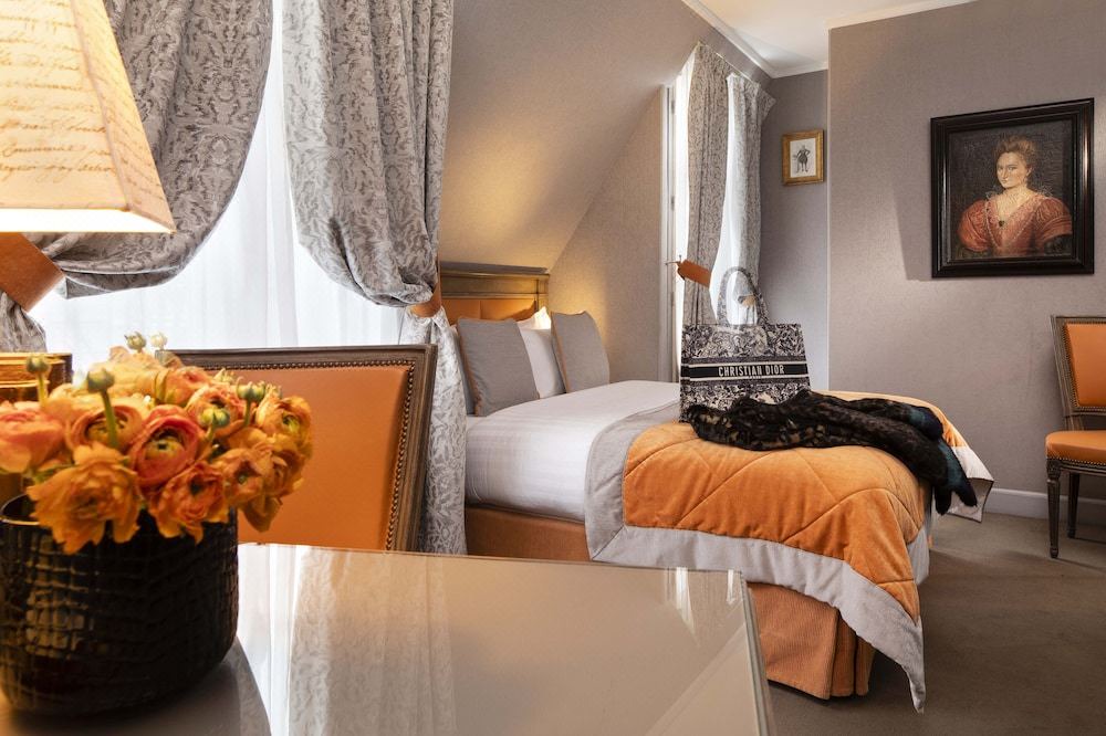 Photo of Bedroom in Latin