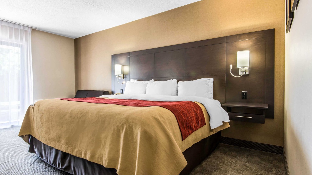 Photo of Bedroom in Owen Sound