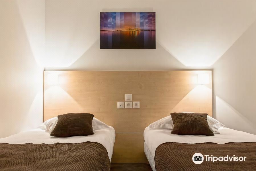 Photo of Bedroom in Saint-Ouen