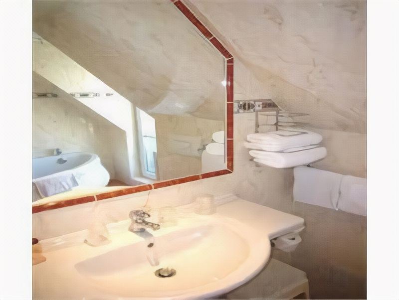 Photo of Bathroom in Les Iles