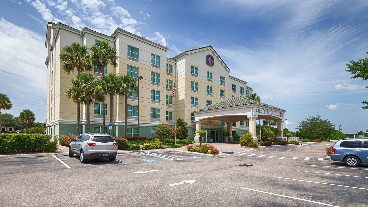 Photo of Buildings in Tavares