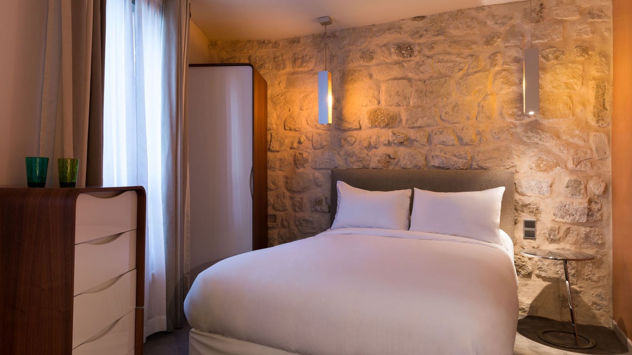 Photo of Bedroom in Notre-Dame-des-Champs