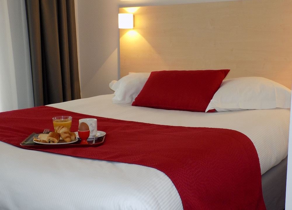 Photo of Bedroom in Saint-Ouen