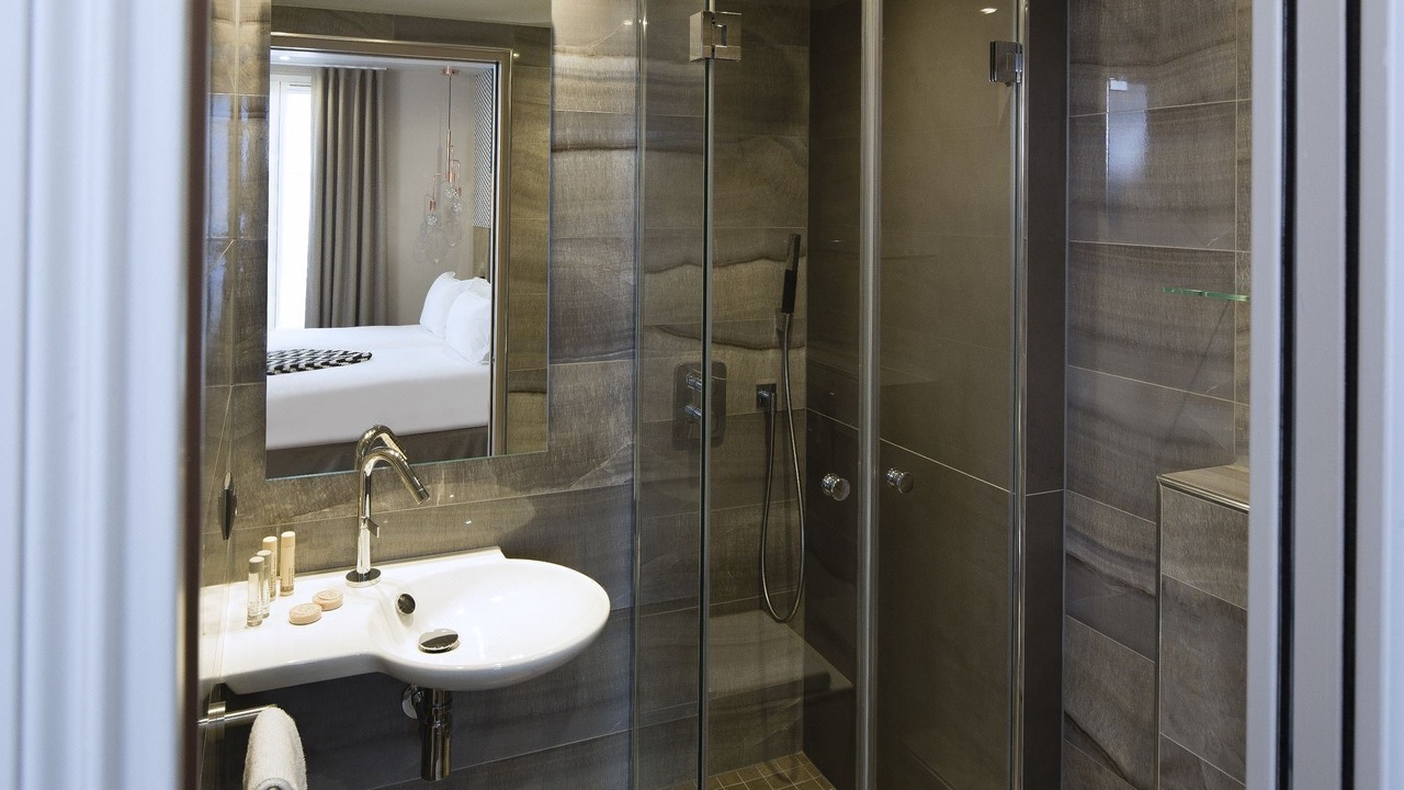 Photo of Bathroom in Batignolles