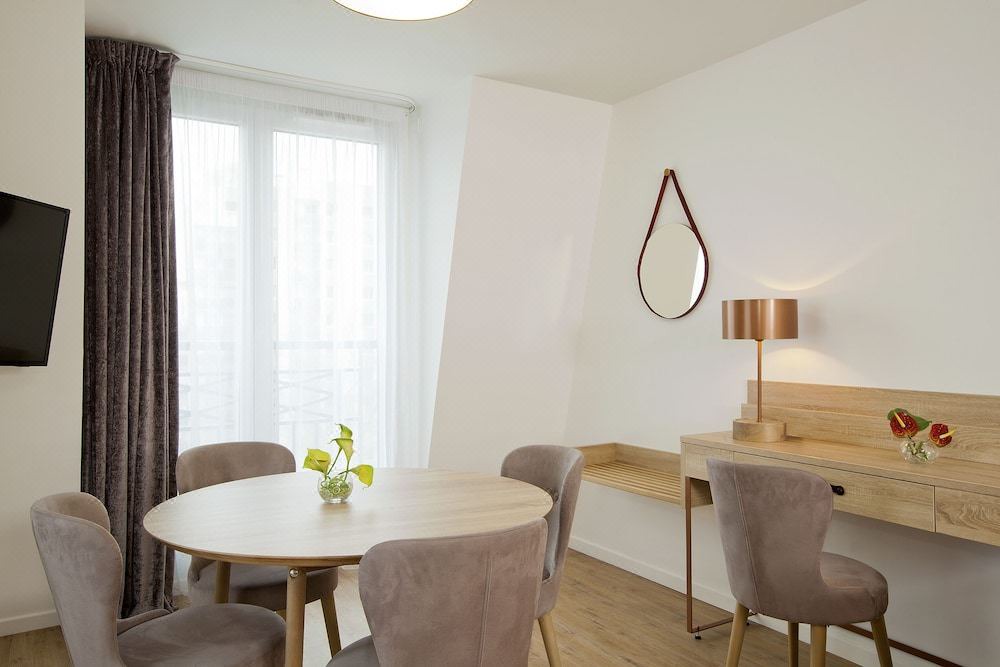 Photo of Livingroom in Puteaux