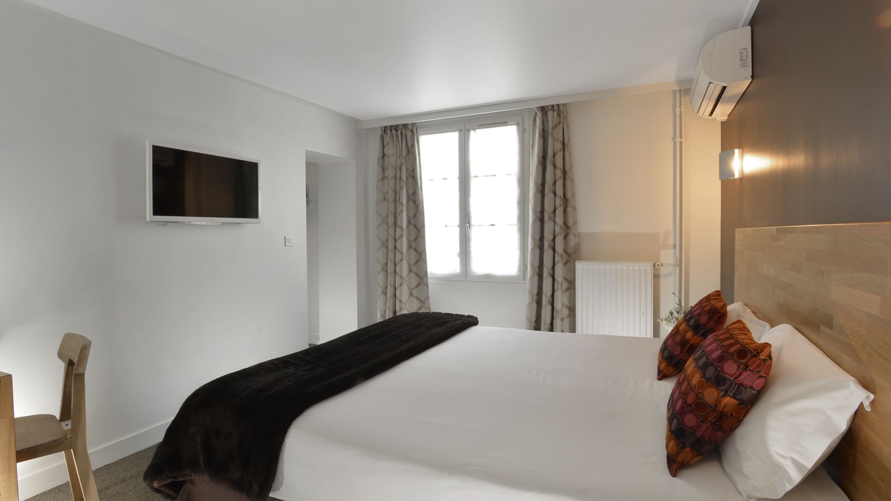 Photo of Bedroom in Quartier du Faubourg-Montmartre