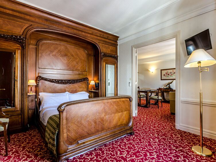 Photo of Bedroom in 9th Arrondissement