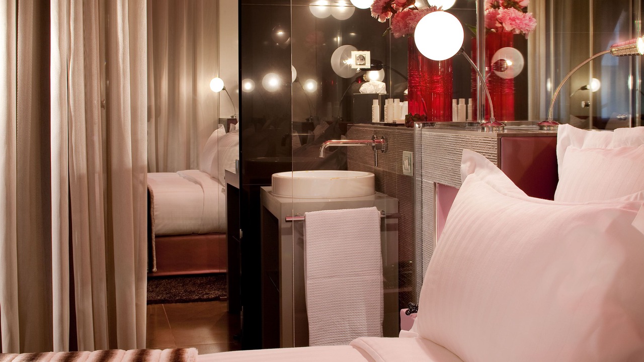 Photo of Bedroom in 7th Arrondissement