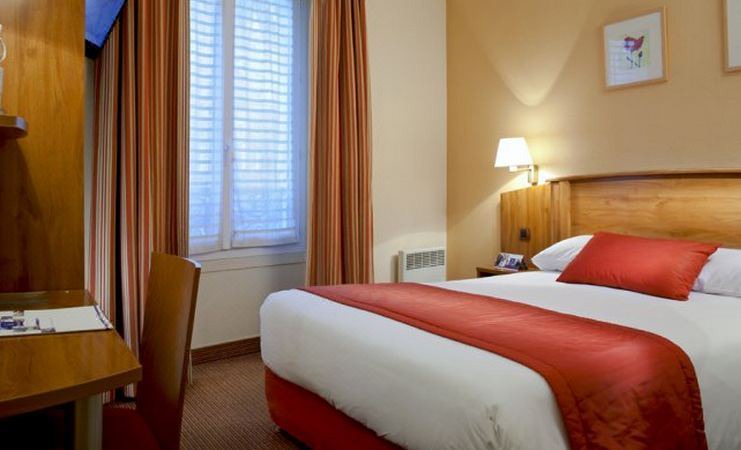 Photo of Bedroom in 5th Arrondissement