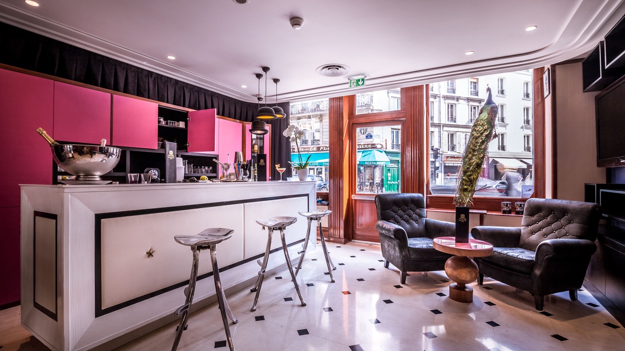 Photo of Others in Quartier du Faubourg-Montmartre