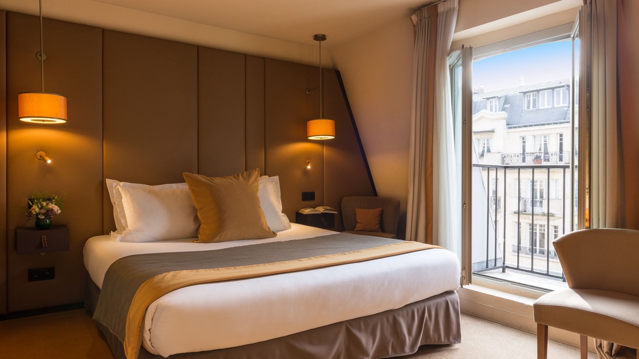 Photo of Bedroom in Faubourg Saint-Germain