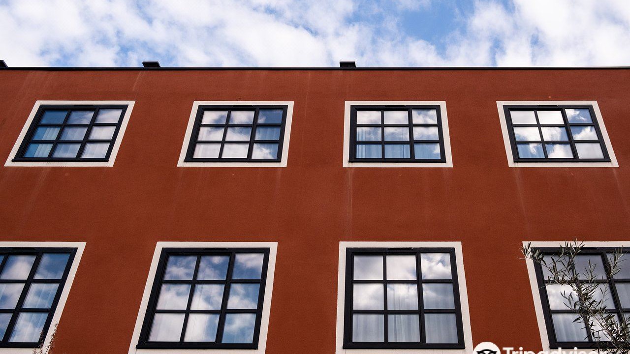 Photo of Buildings in Les Puces de Saint-Ouen