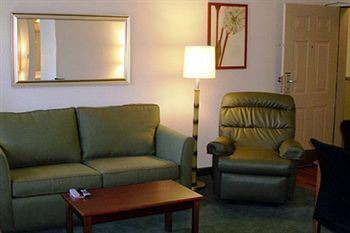 Photo of Livingroom in Fairvilla