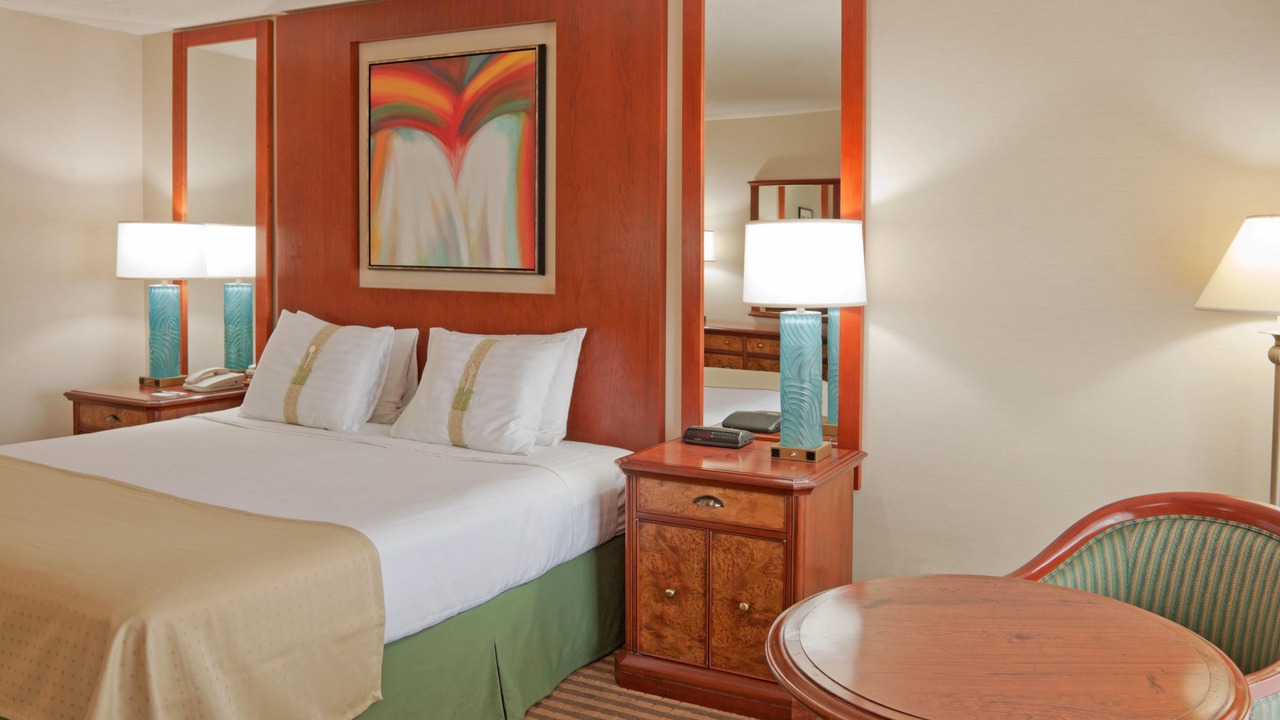 Photo of Bedroom in Fallsview