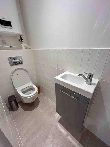 Photo of Bathroom in Montreuil