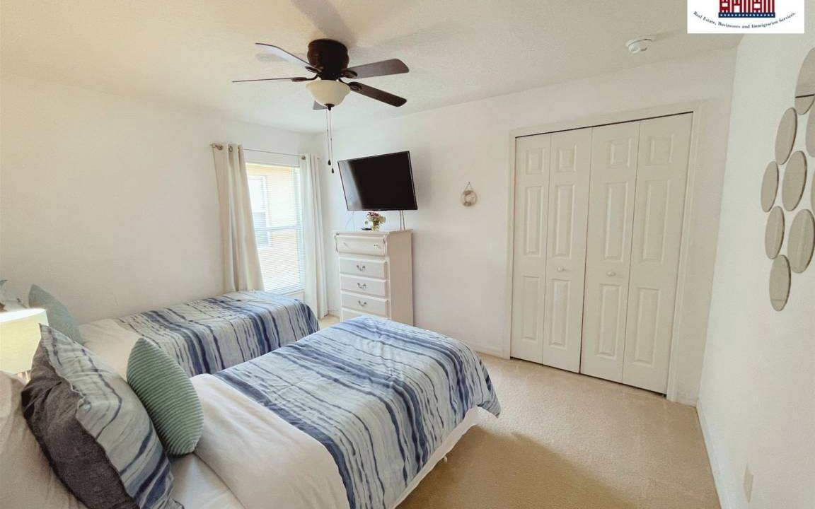 Photo of Bedroom in Watersong