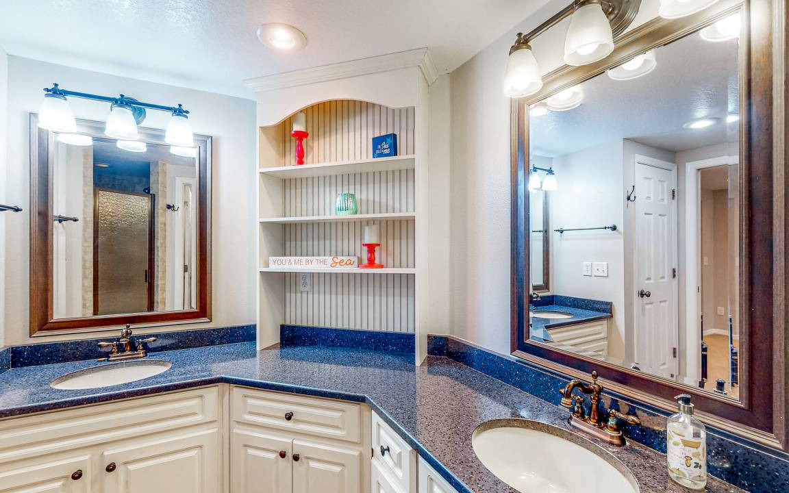 Photo of Bathroom in Plant City