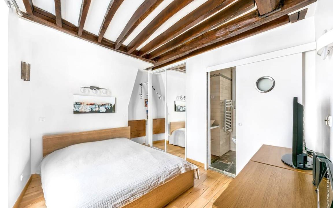 Photo of Bedroom in Marais