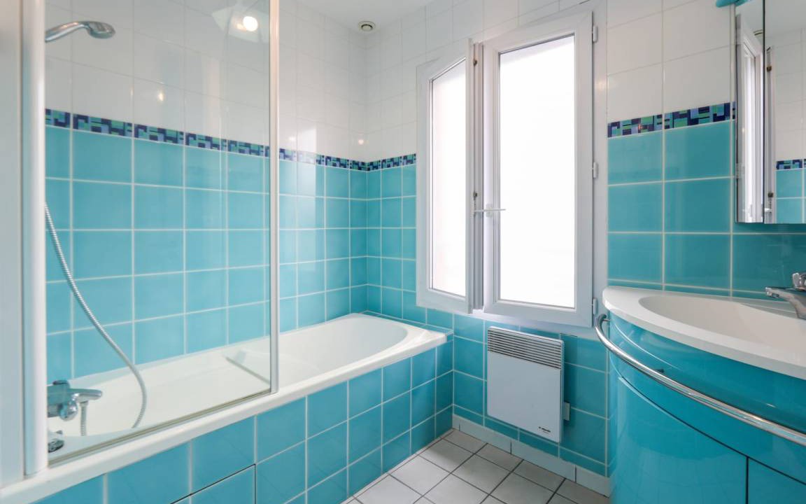Photo of Bathroom in Saint-Cloud