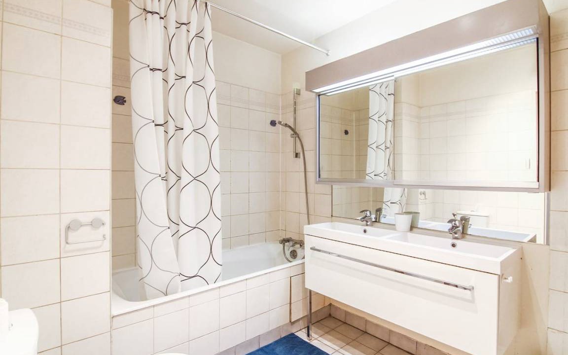 Photo of Bathroom in Rueil-Malmaison