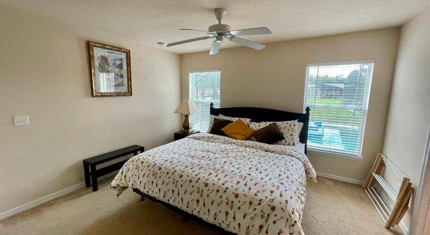 Photo of Bedroom in Sandy Ridge