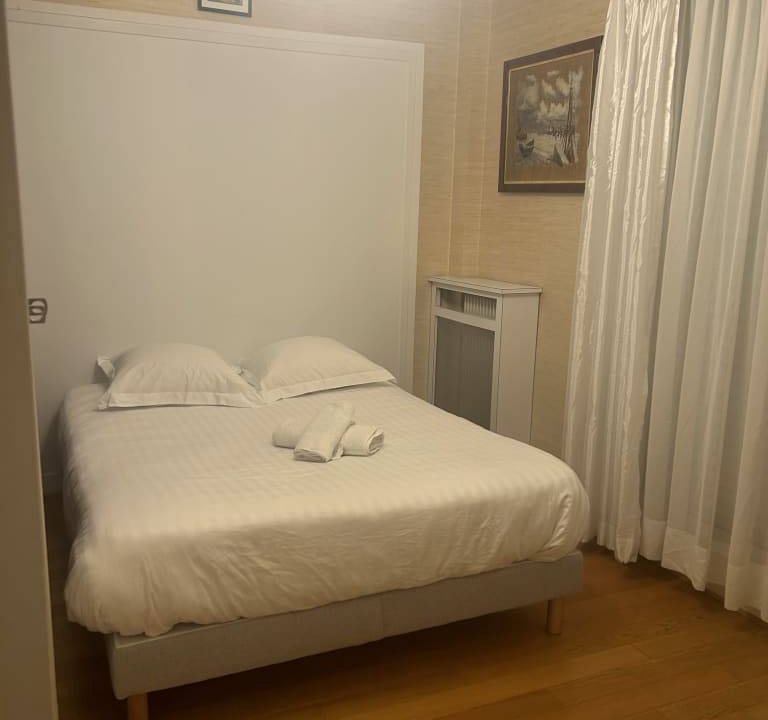 Photo of Bedroom in 19th Arrondissement