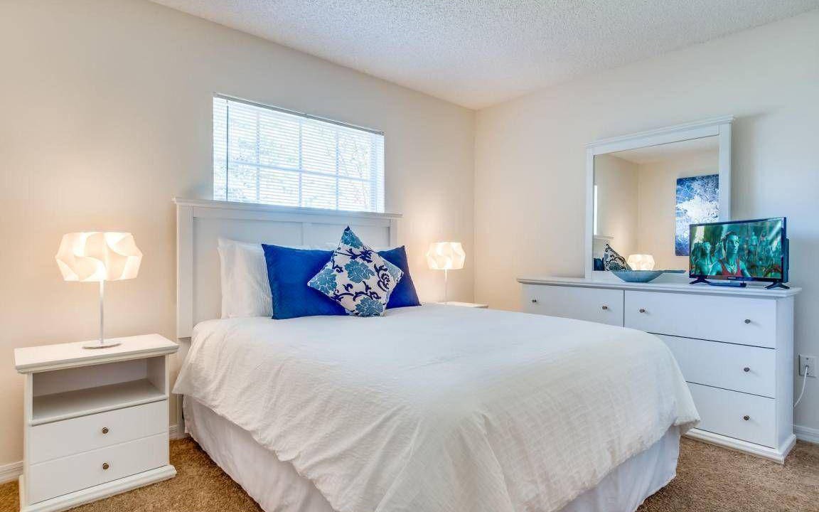 Photo of Bedroom in Florida Pines