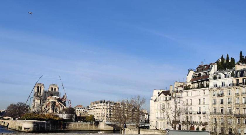 Photo of Buildings in Les Iles