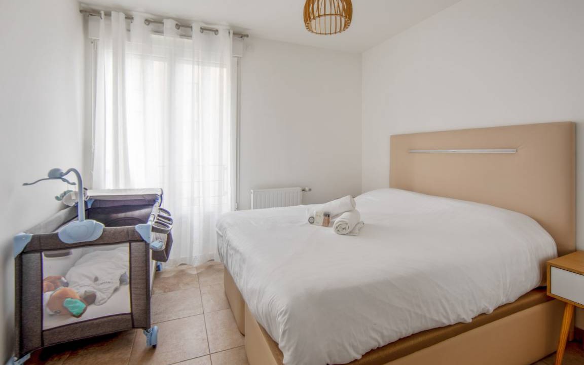 Photo of Bedroom in Clichy