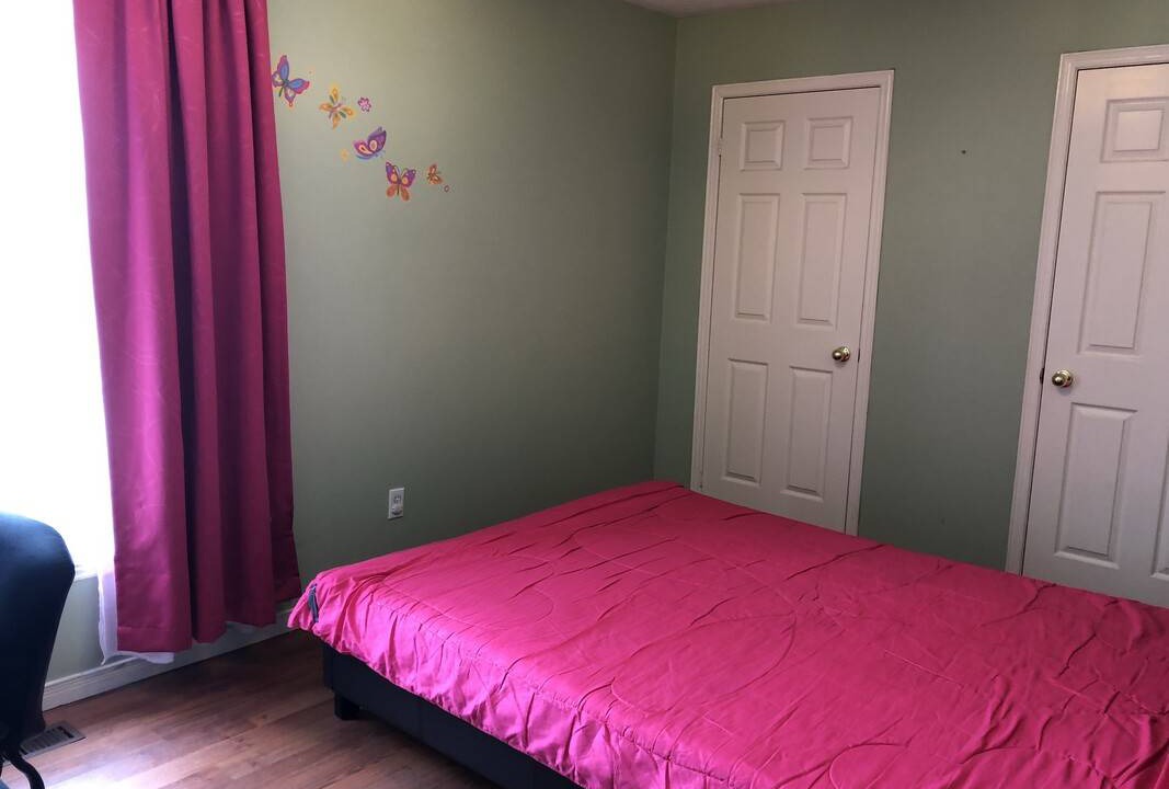 Photo of Bedroom in Bayview Glen