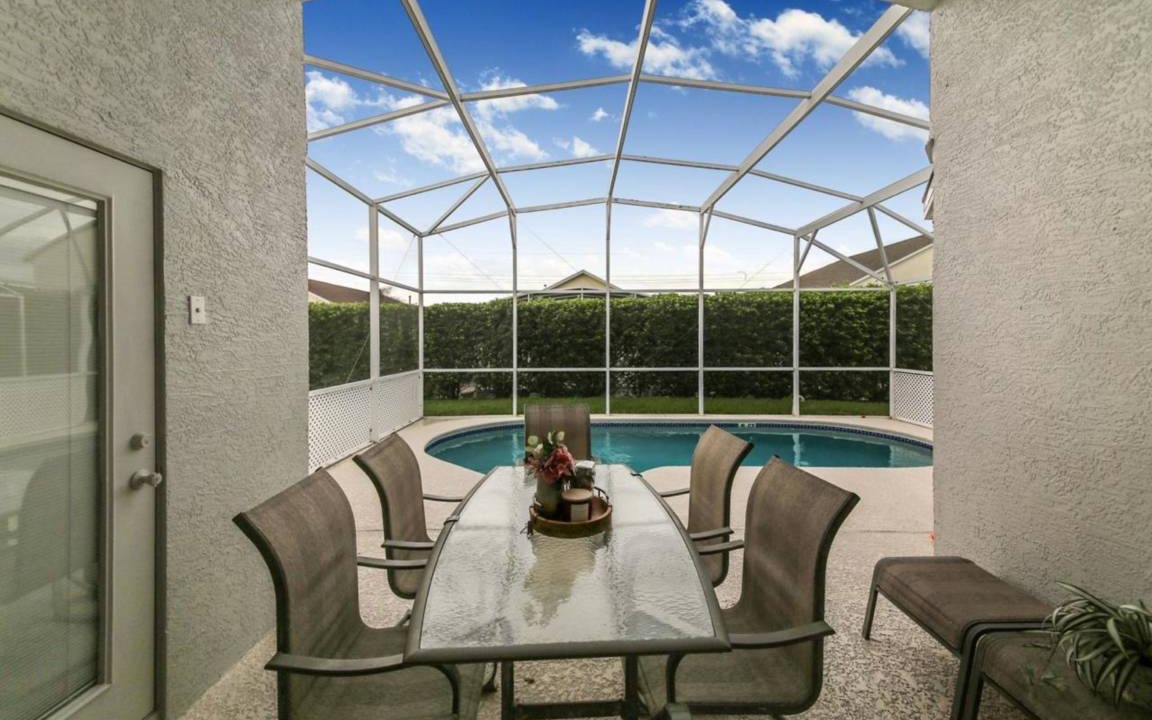 Photo of Patio Balcony in Westbury