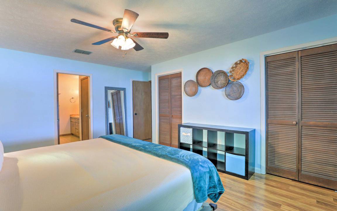 Photo of Bedroom in Crooked Lake