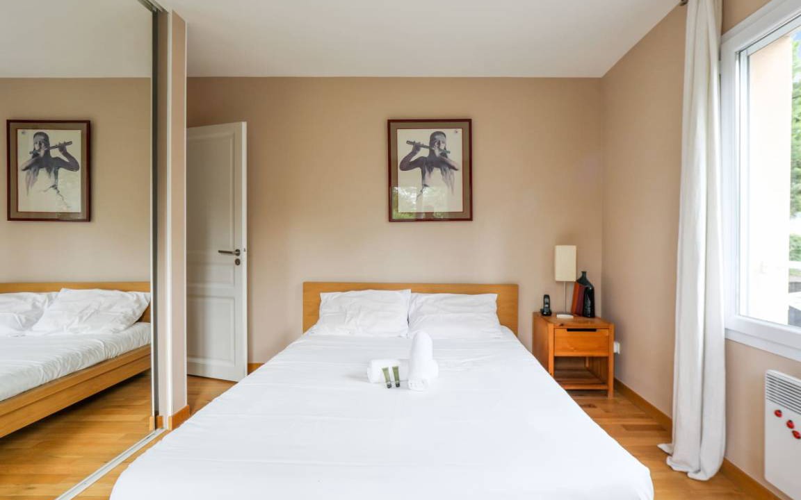 Photo of Bedroom in Saint-Cloud