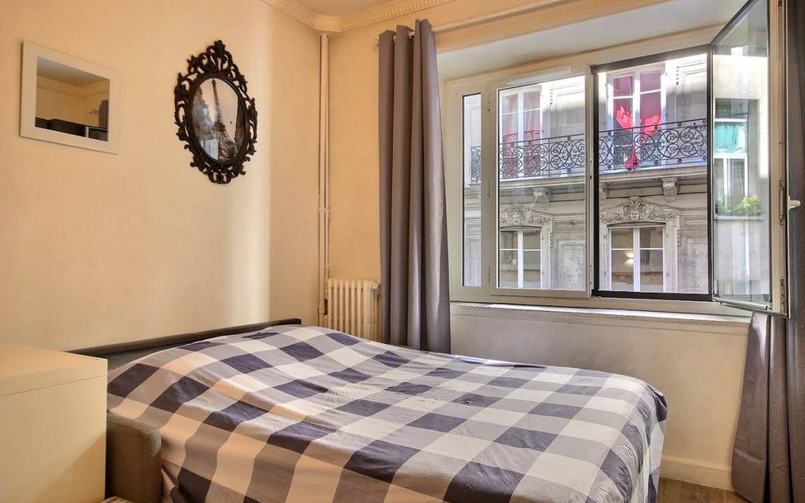 Photo of Bedroom in Chaussee-d'Antin