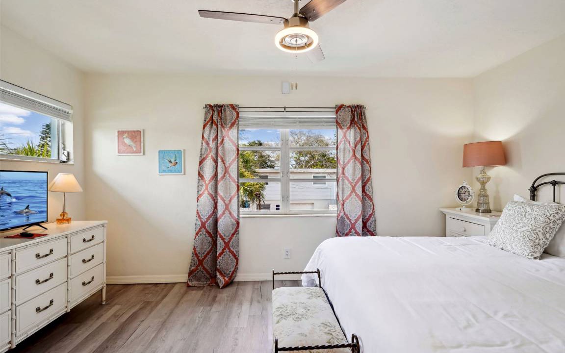 Photo of Bedroom in Gulfport