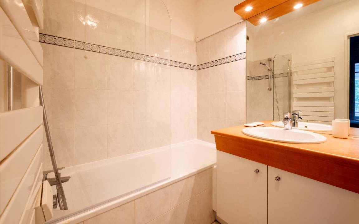 Photo of Bathroom in Centre Ville