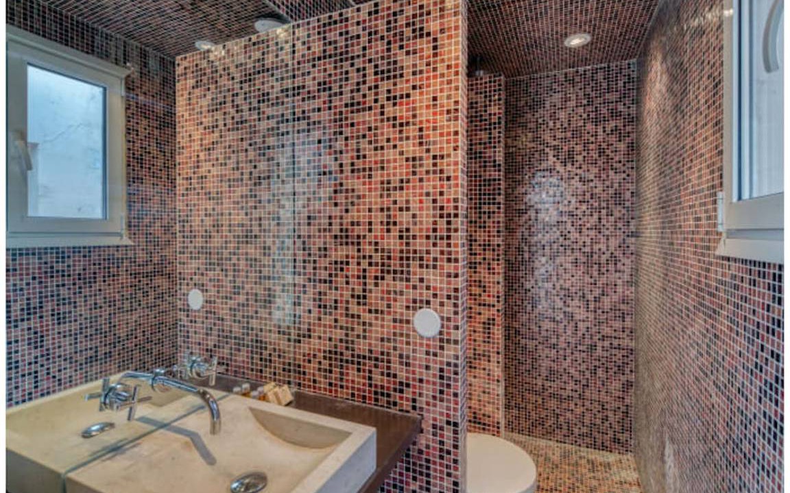 Photo of Bathroom in Champs-Elysees