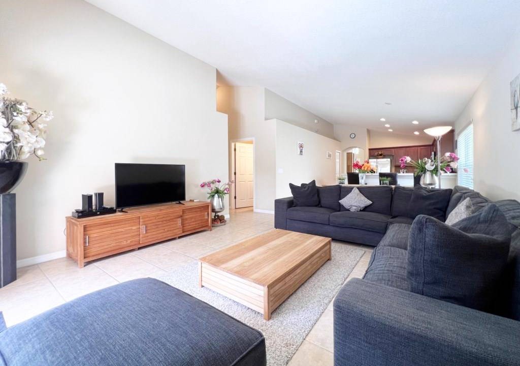 Photo of Livingroom in Watersong